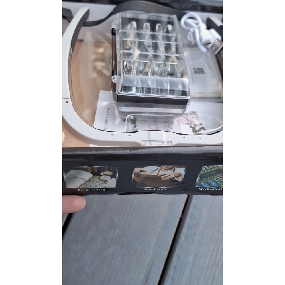 LED Rechargeable Spectacle Magnifier 1.5x-5x Magnifying Lens - Picture 3 of 6